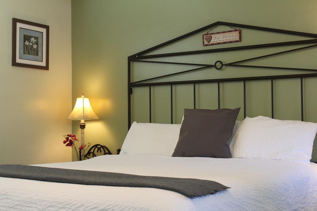 El Rancho Motel Бишоп Экстерьер фото